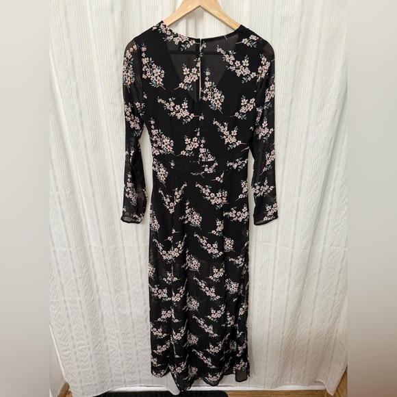 🌈5/$25 BUNDLE! NWOT💎 Forever 21 Long Sleeve Floral Lined Maxi Dress - Picture 2 of 10